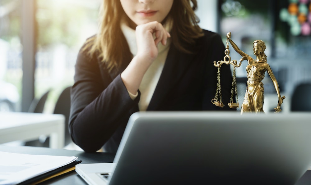 Le rôle du tribunal dans le redressement judiciaire : une analyse approfondie