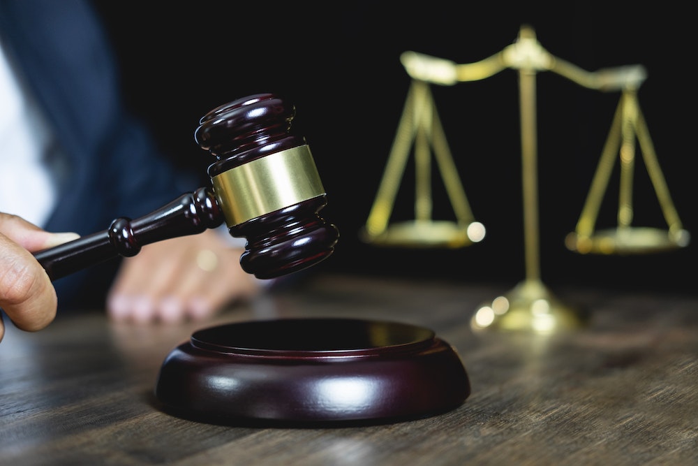La déclaration de radiation d'une entreprise - Personne morale (M4) : Guide complet et conseils d'avocat
