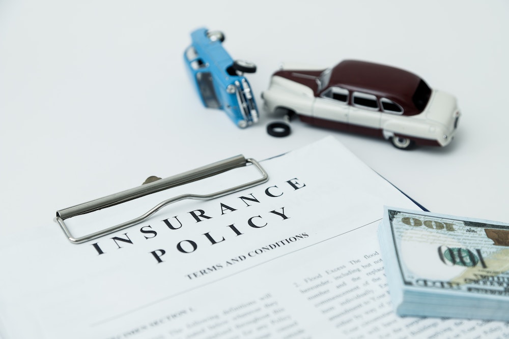 Comprendre le système de bonus-malus dans l'assurance automobile : un regard juridique approfondi