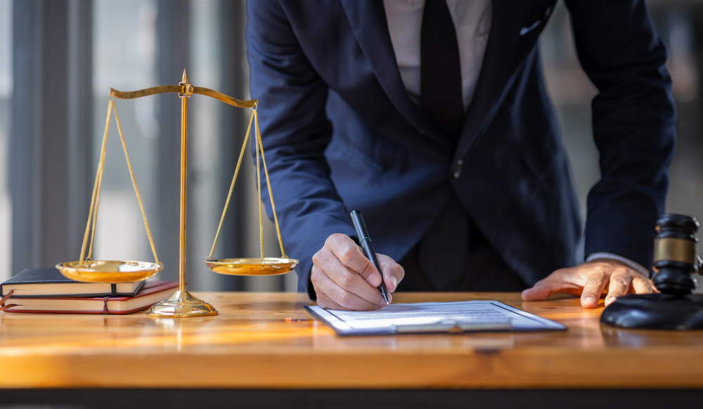 Le rôle crucial de l'huissier de justice dans les négociations