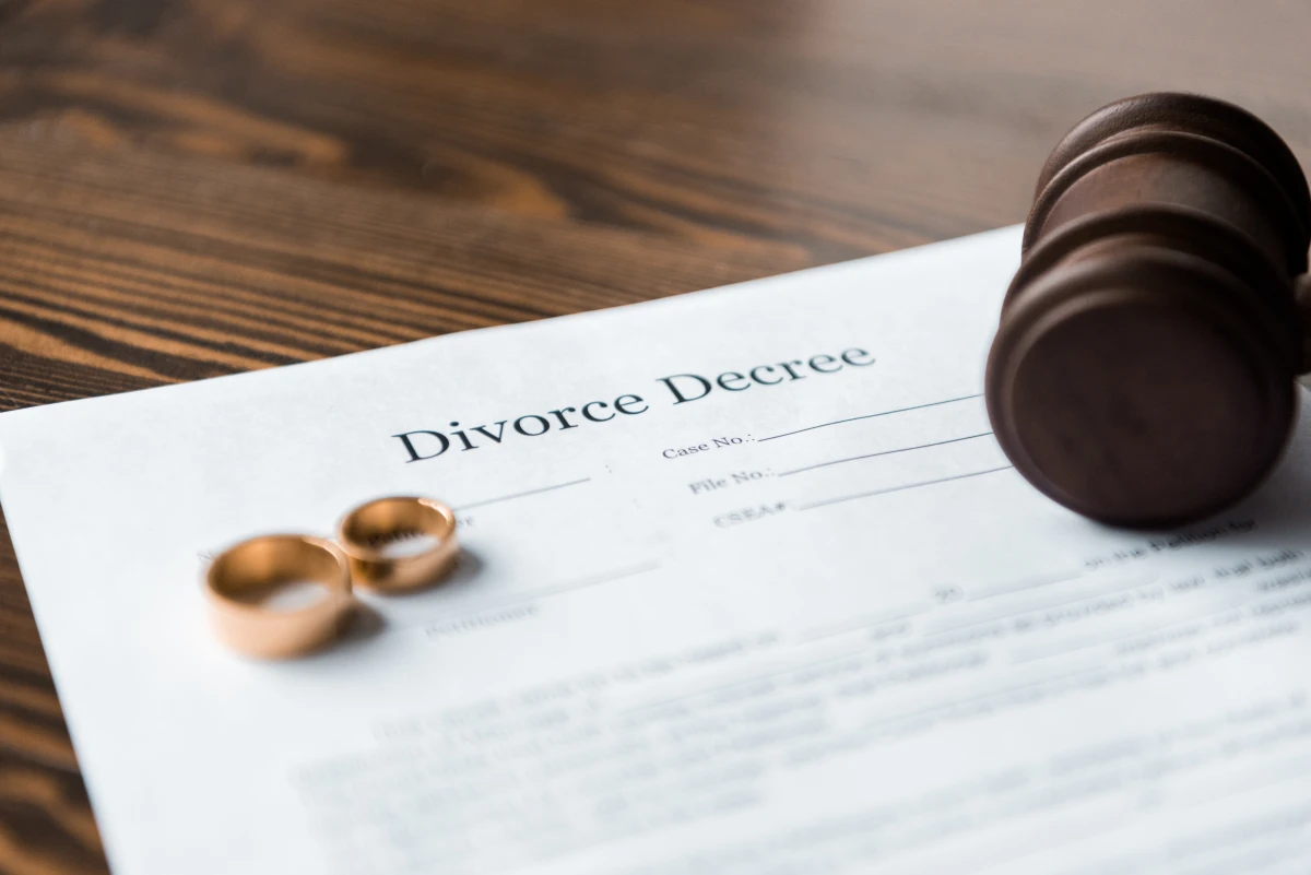 Divorce et pension de réversion : Comprendre vos droits et protéger votre avenir financier